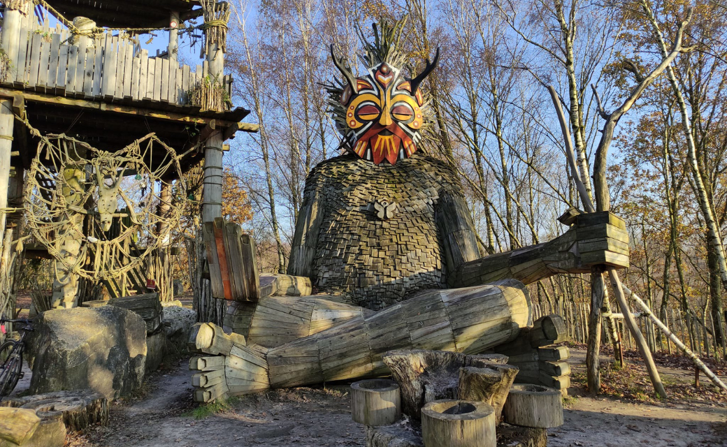 The Trolls of De Schorre, Belgium 1