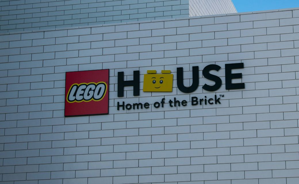 LEGO Home of the Brick LEGO Home of the Brick