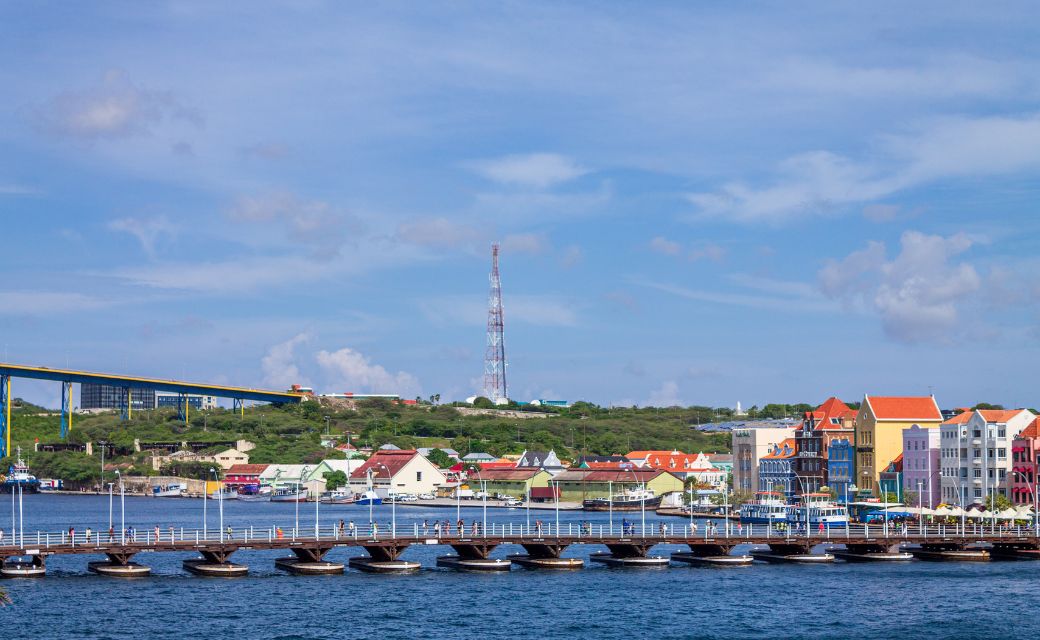 Curaçao Queen Emma Bridge 2
